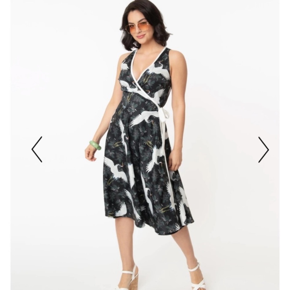 NWT NEVER WORN- Unique vintage navy and cranes xs dress